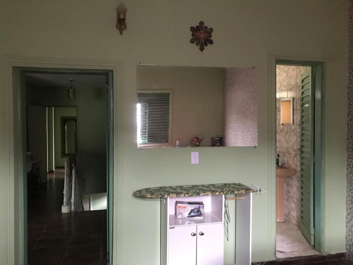 Hospedagem Casa Da Waldir, Quarto Suite 01 Goias Exterior photo