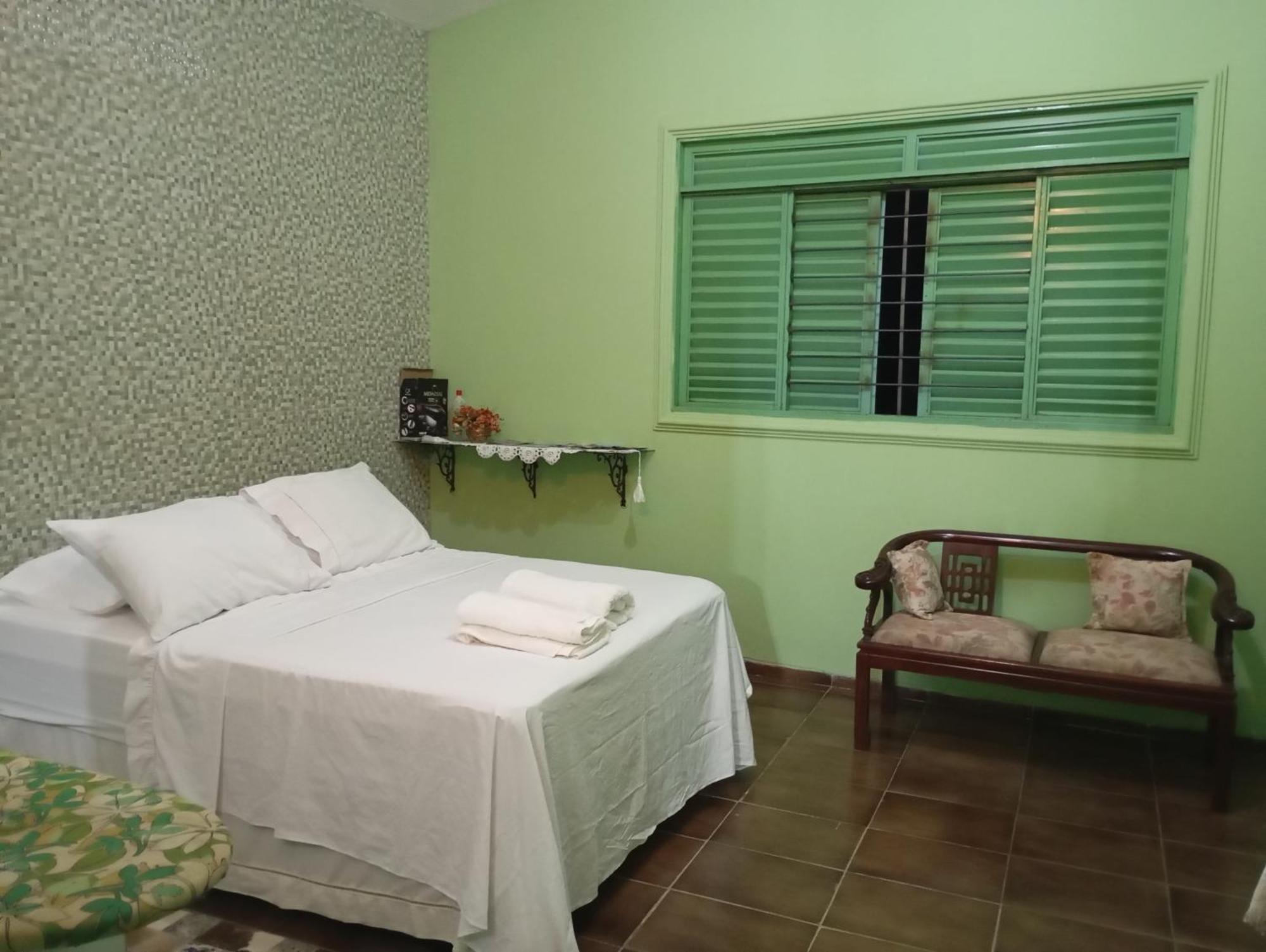 Hospedagem Casa Da Waldir, Quarto Suite 01 Goias Exterior photo
