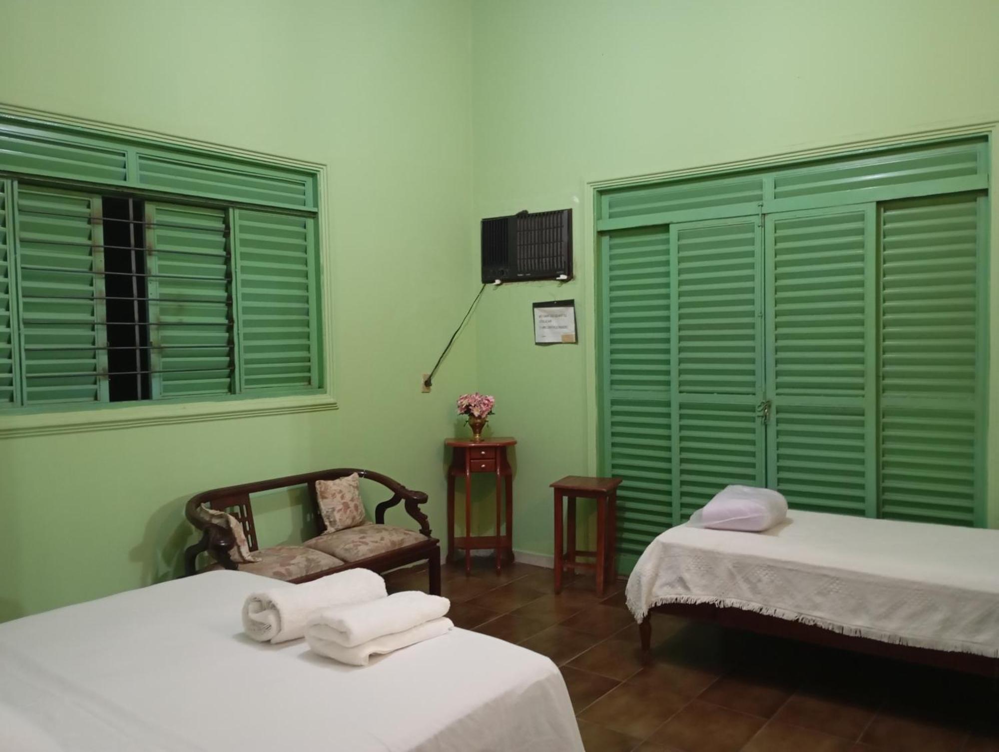 Hospedagem Casa Da Waldir, Quarto Suite 01 Goias Exterior photo