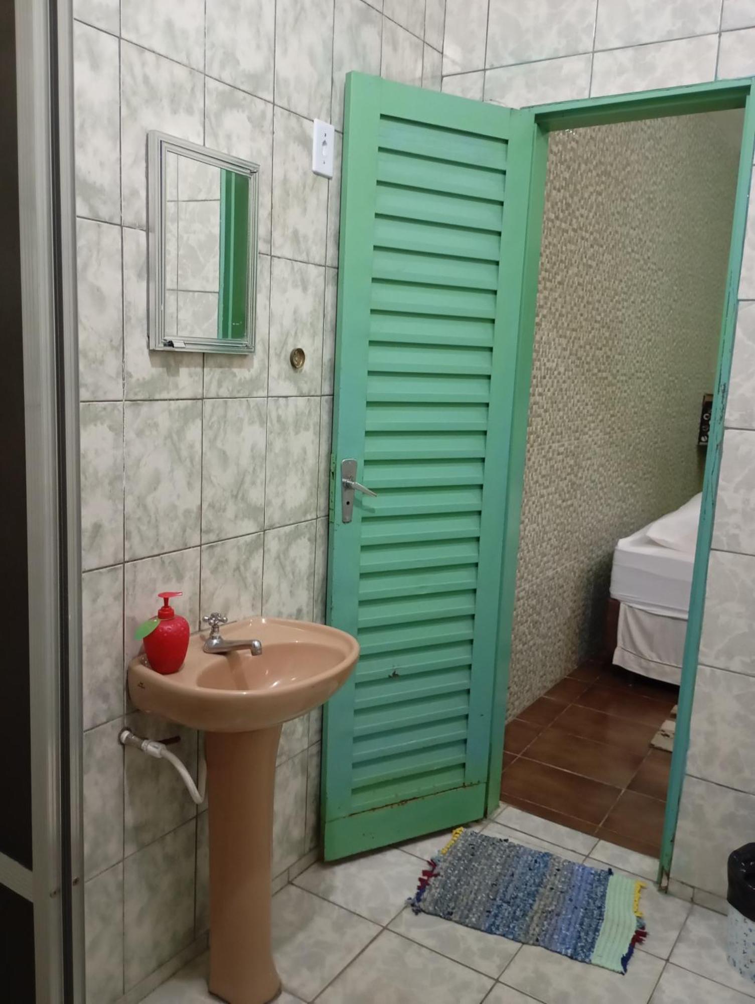 Hospedagem Casa Da Waldir, Quarto Suite 01 Goias Exterior photo